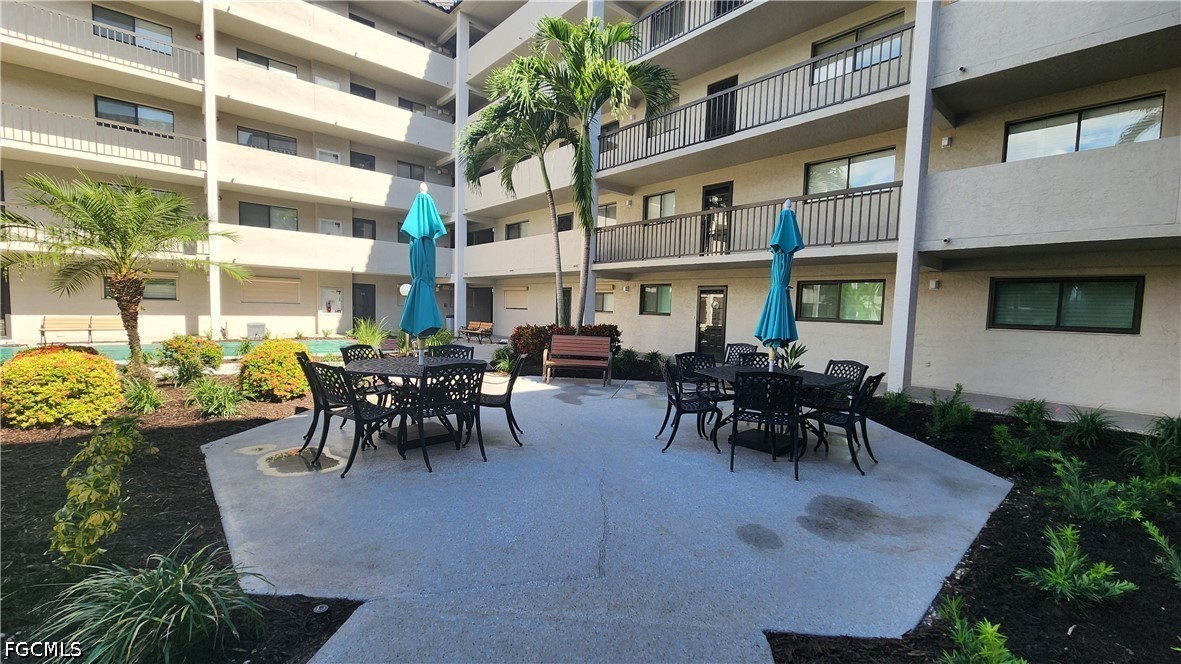 2121 Collier Avenue, Apt 107