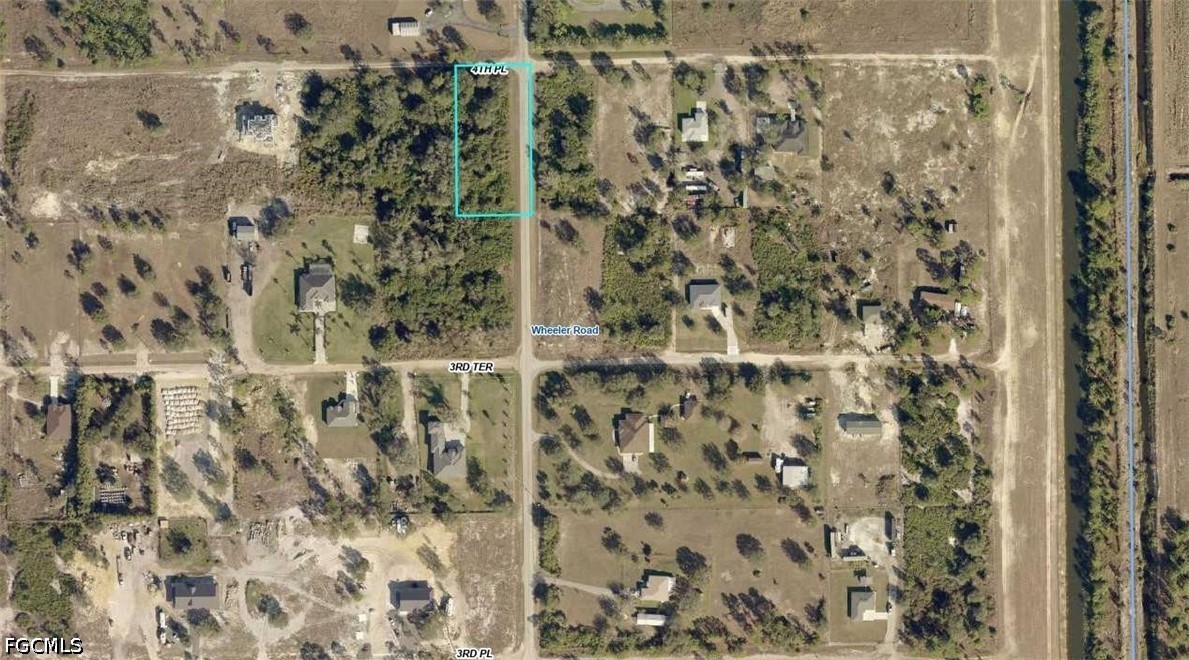   7717 Fourth Pl Wheeler, fl 33936 Place
