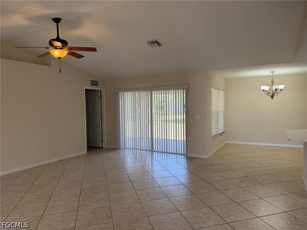 3527 NE 19th Place