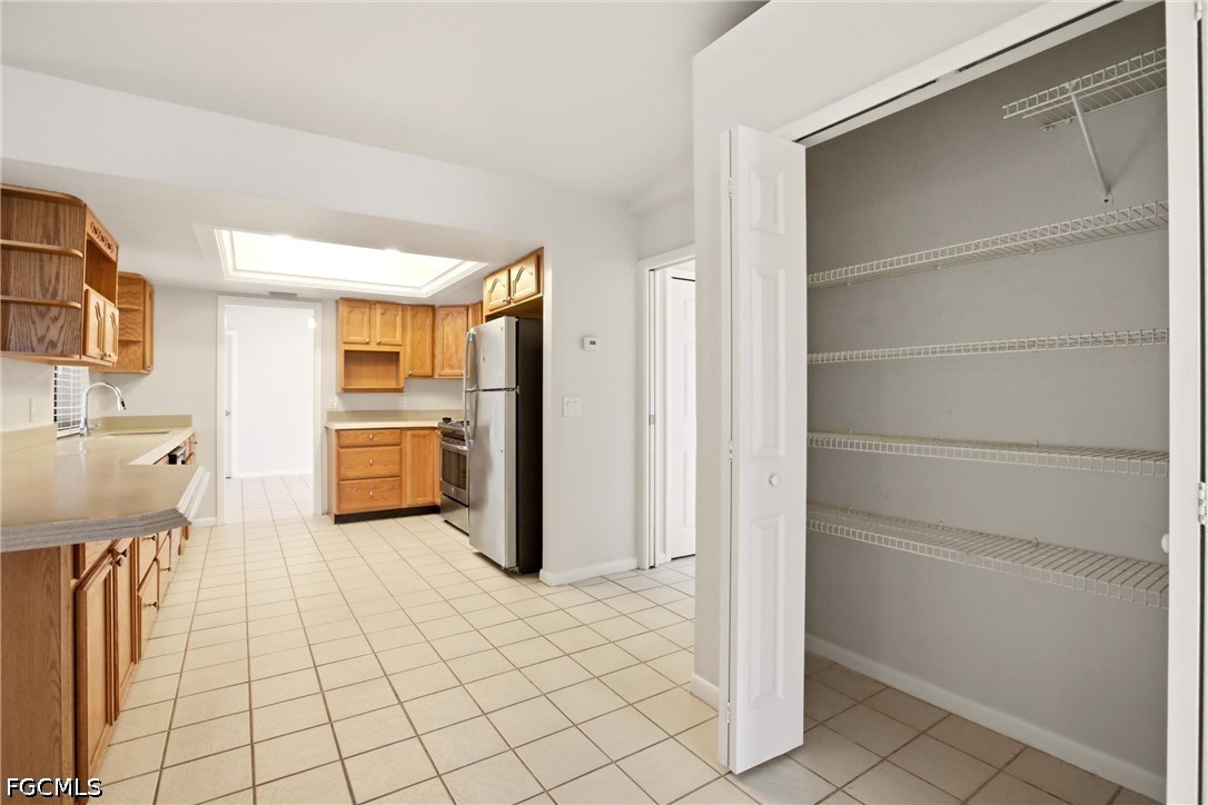8486  Garden Road