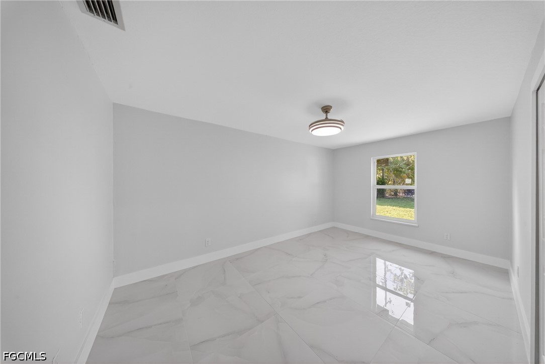 1412 NE 1st Street
