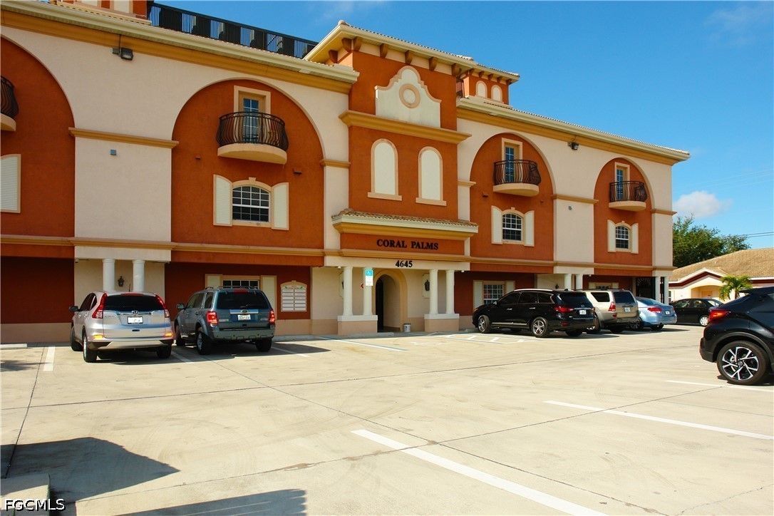 4645 SE 11th Place, Apt 304