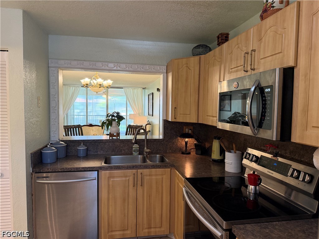 3910 Inverrary Boulevard, Apt 202B