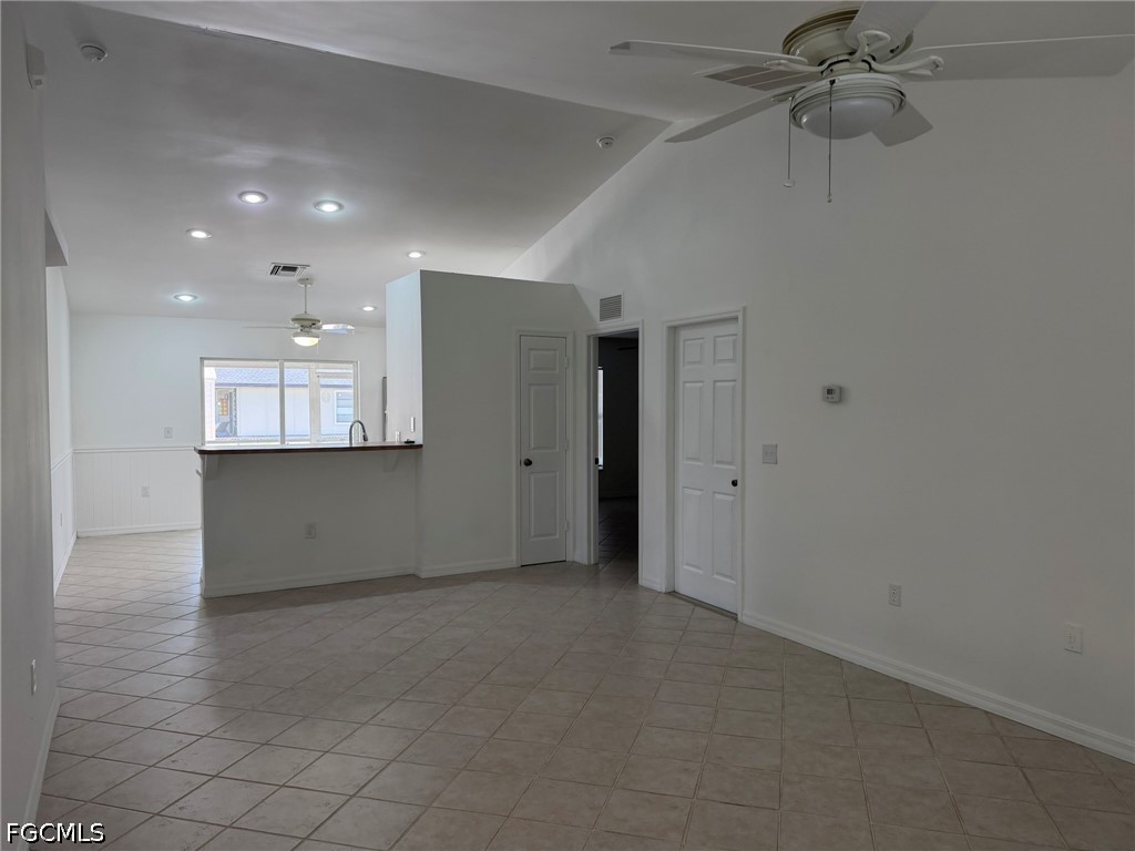 1424 NE 13th Place