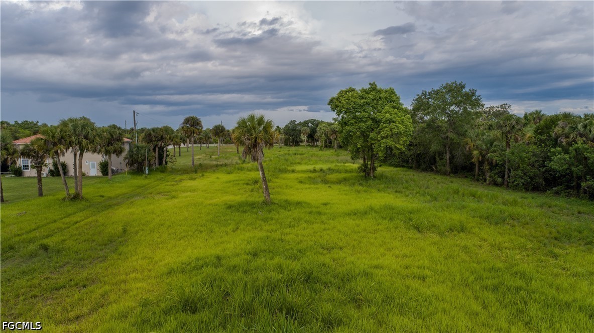 5220  Fort Denaud Road
