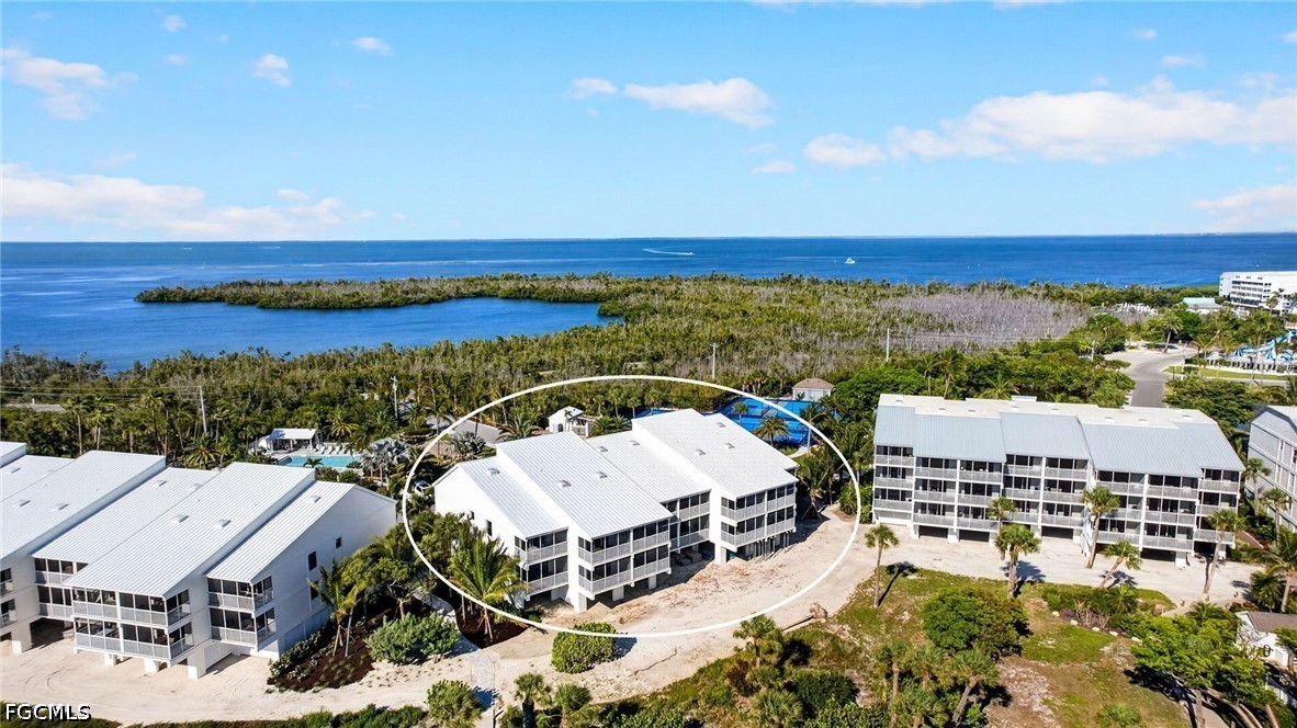 2125  Gulf Beach Villas