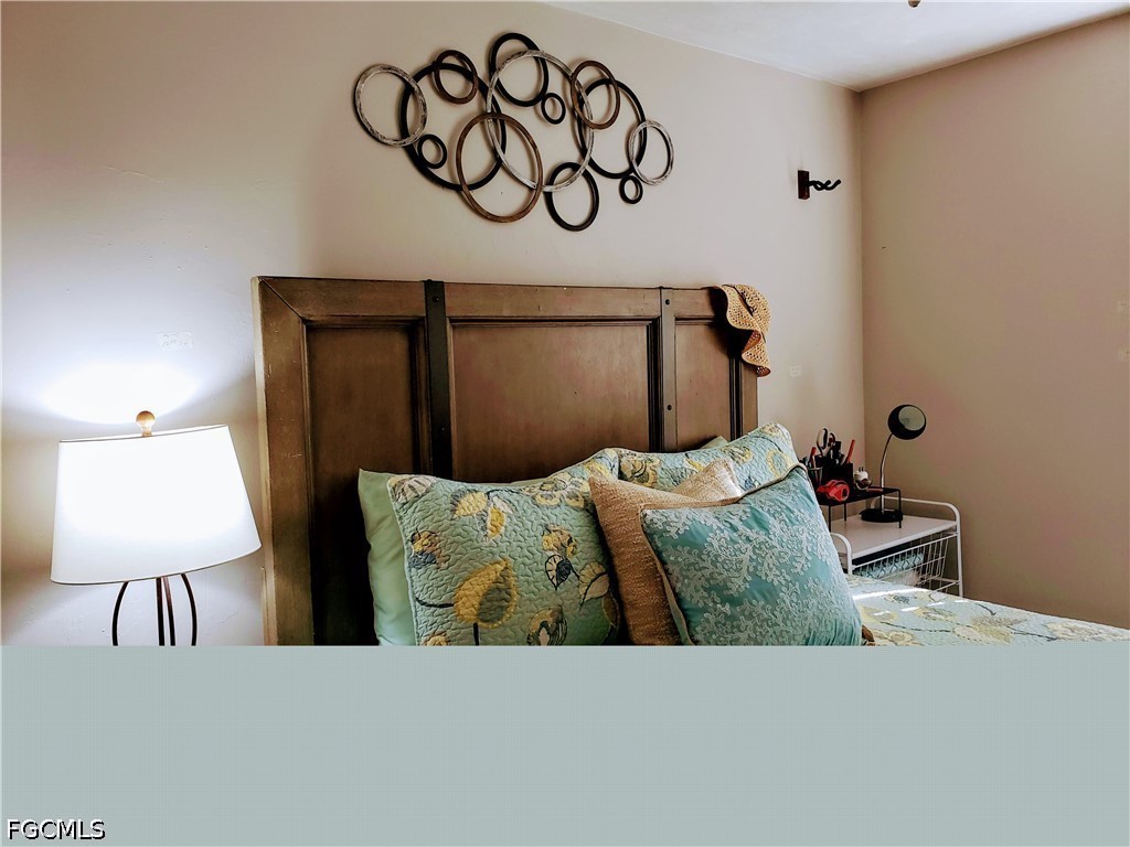 6  Aztec Lily Lane