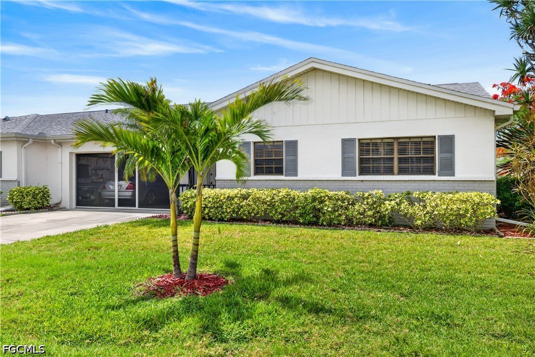 1502  Myerlee Country Club Boulevard
