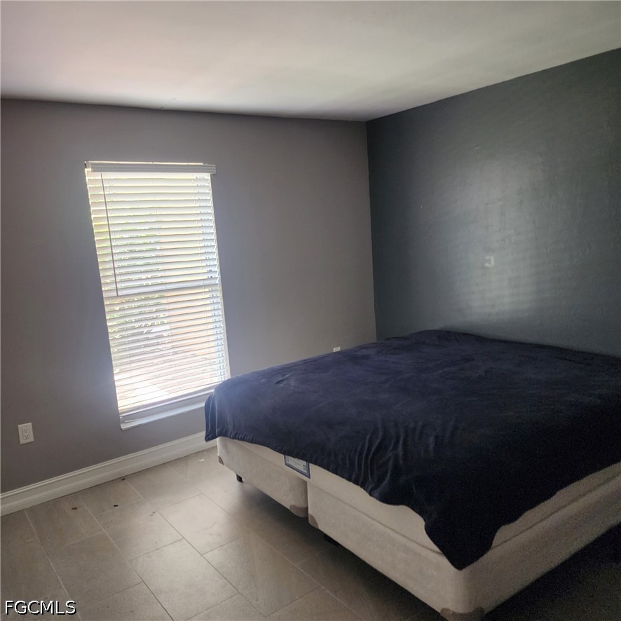 12656 Kenwood Lane, Apt A