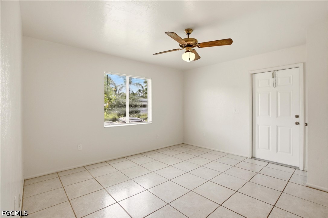 2237 Iris Way