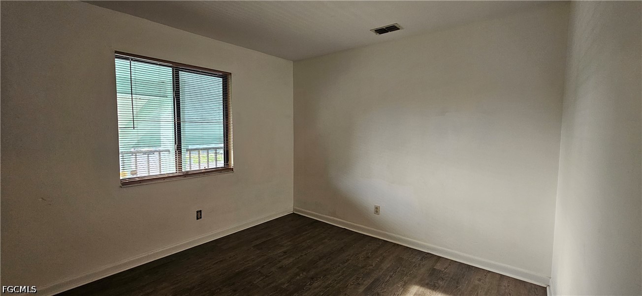 4904 Vincennes Court, Apt 209