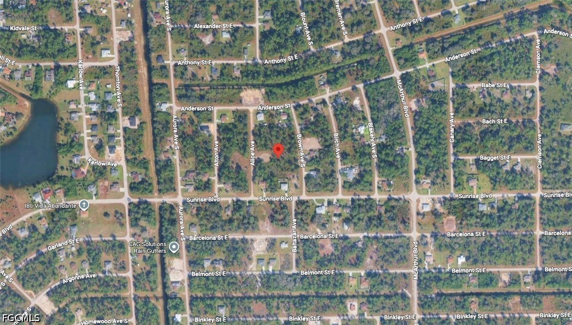 927  Alice Court