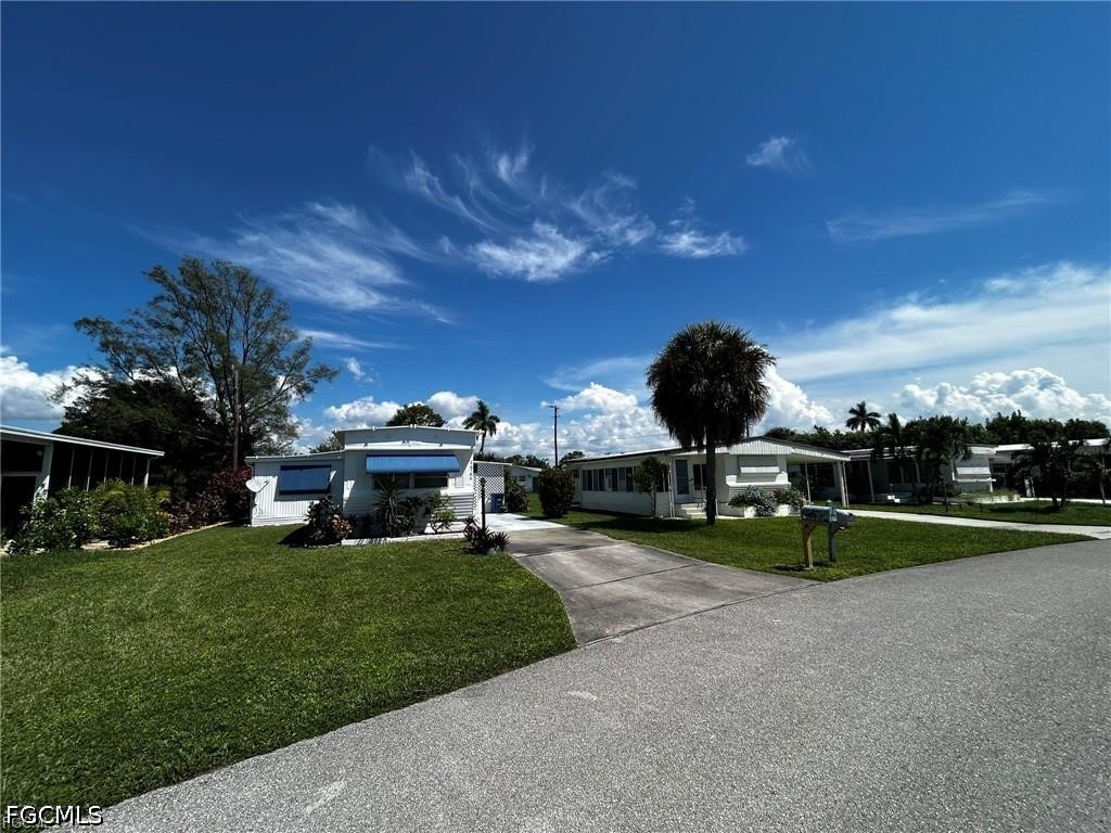 26186  Princess Lane