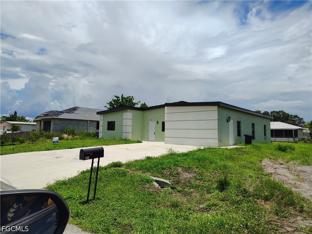 423  Canyon Drive