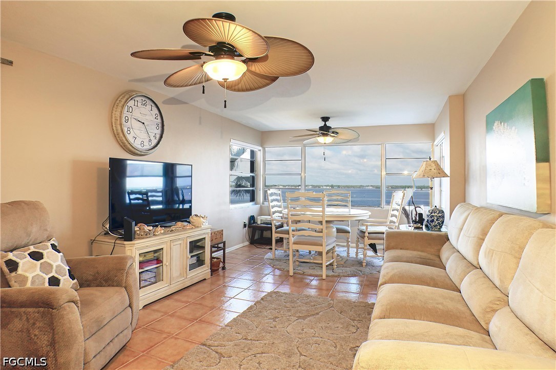 1900  clifford Street, Apt 603