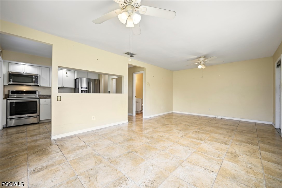 8 Tangerine Court