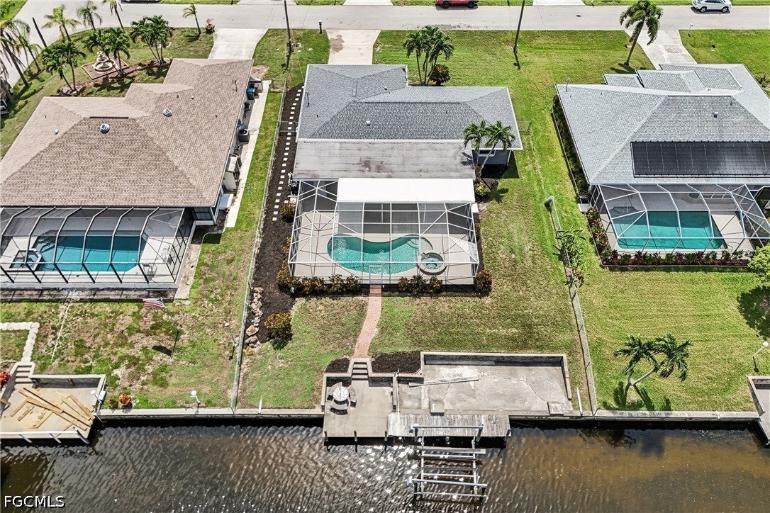 2206 SE 10th Place