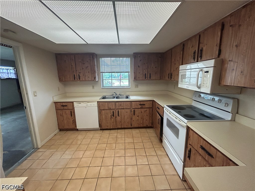 209  Cultural Park Boulevard, Apt B- Right sid