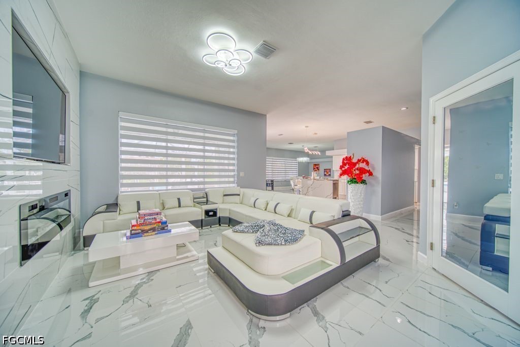 946 SE 23rd Place