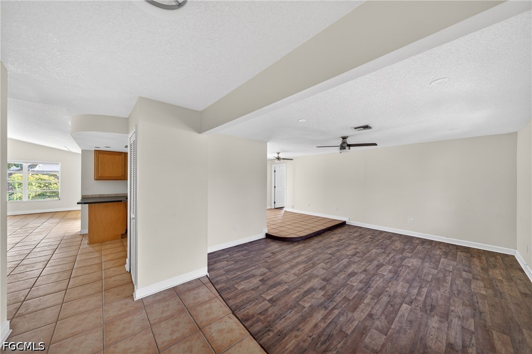 1513 SW 52nd Lane