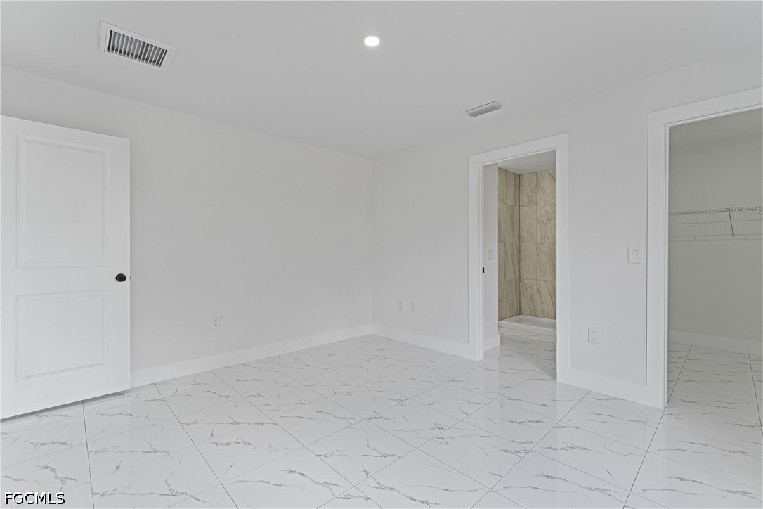 820  Lamar Street