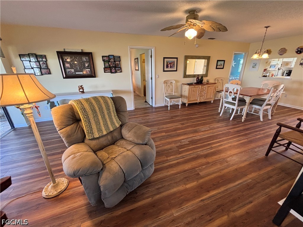 1515 Edgewater Circle