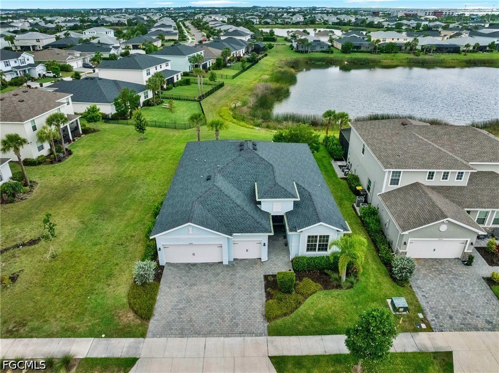 17661 Fallen Branch Way