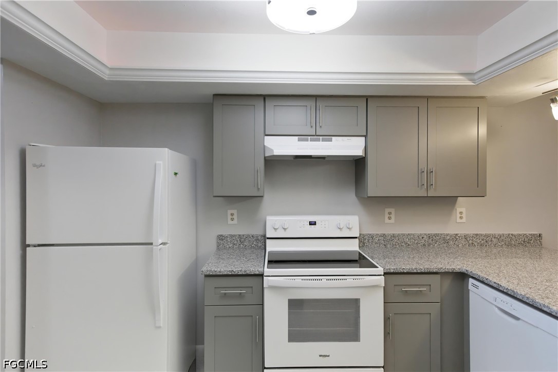 4805  Sorrento Court, Apt 102