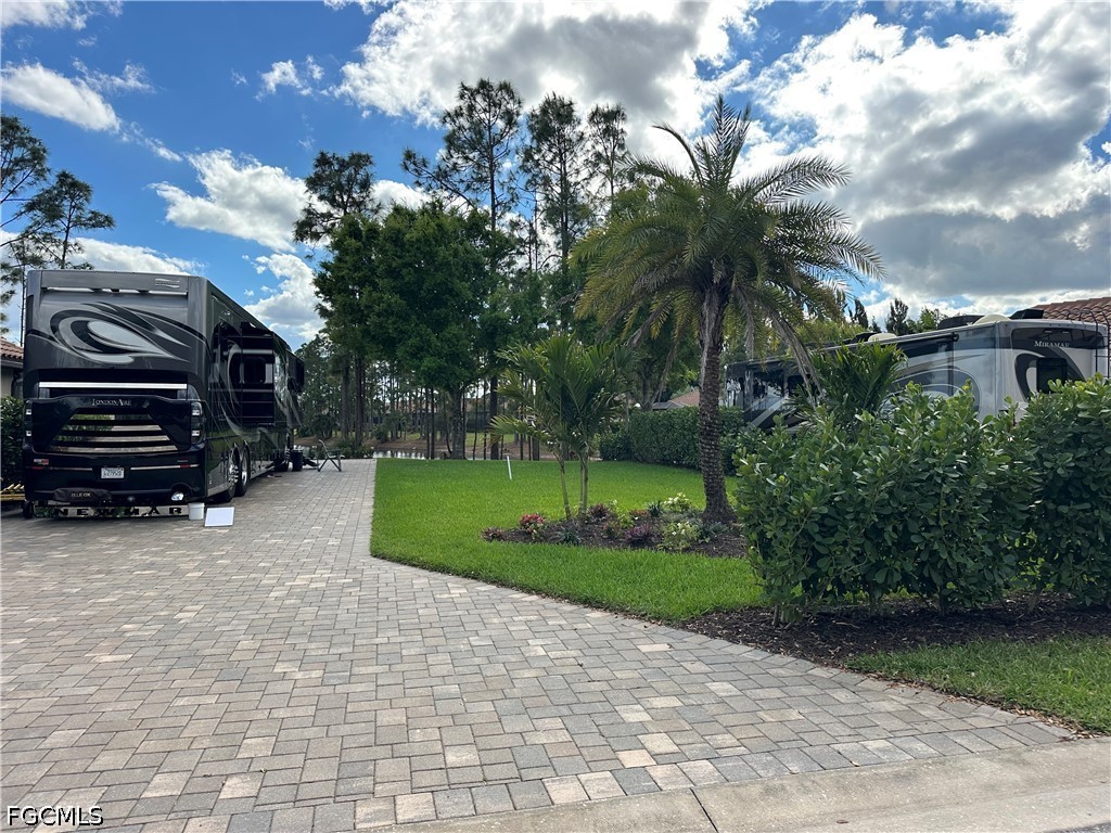 13881 Golden Palms Circle
