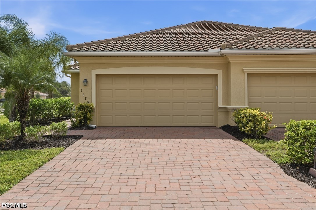1689  Alameda Drive