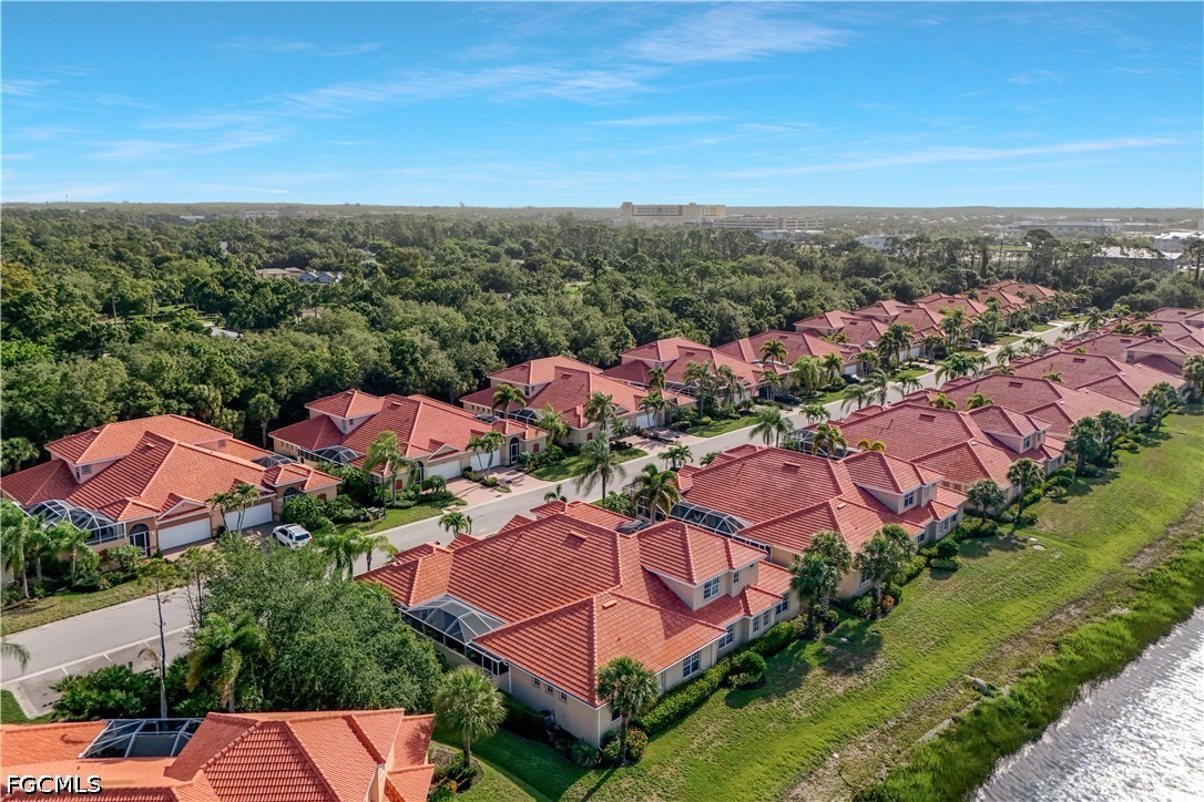 5661 Kensington Loop