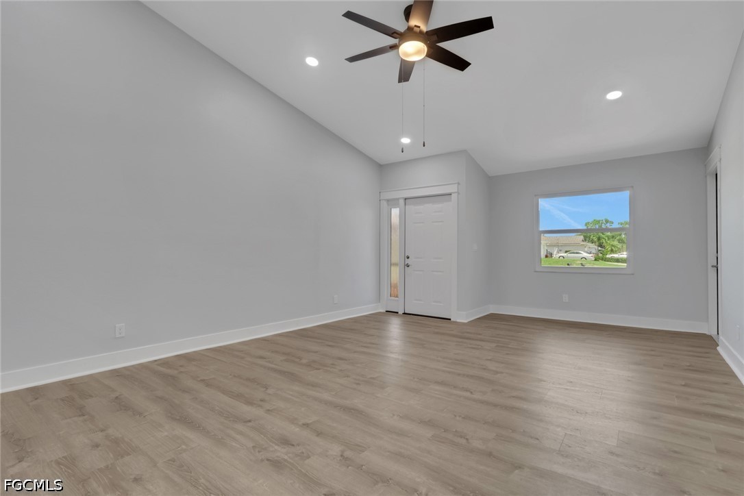 22/ 24 NW 15th Place