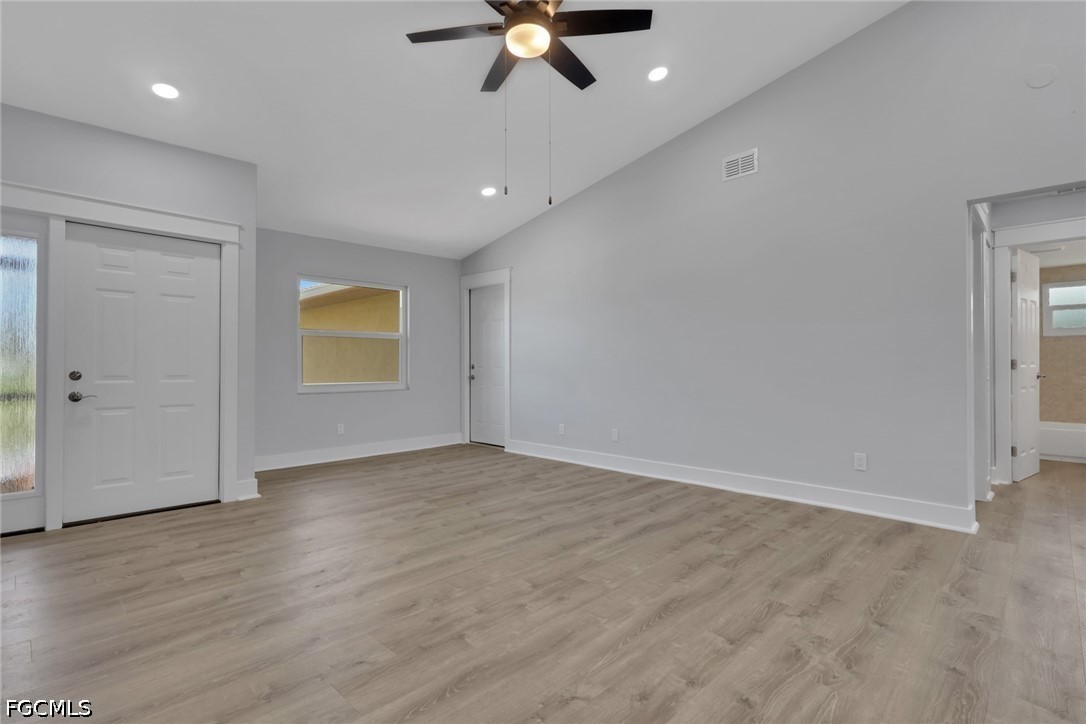 22/ 24 NW 15th Place