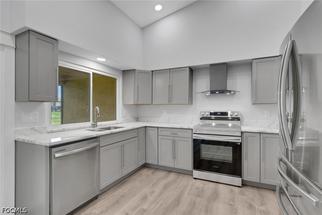 22/ 24 NW 15th Place