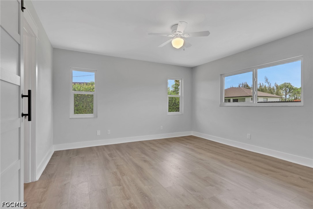 22/ 24 NW 15th Place
