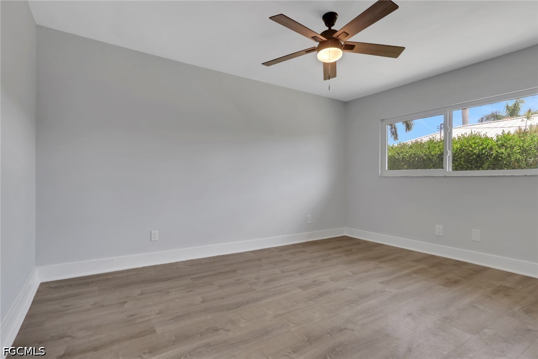 22/ 24 NW 15th Place