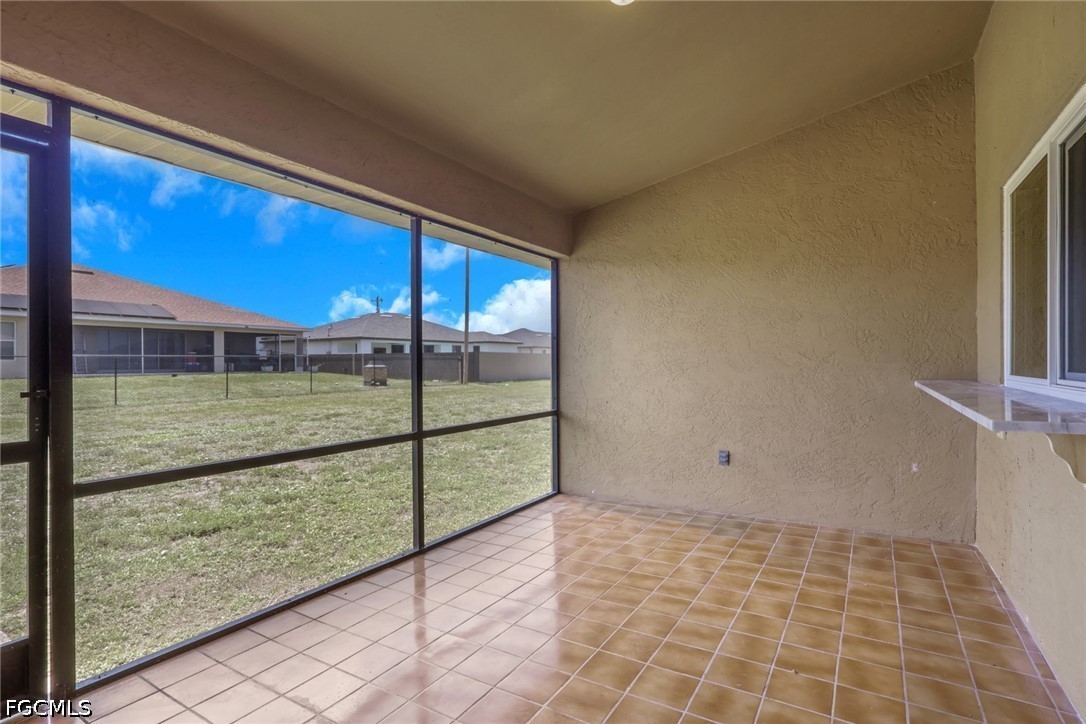 22/ 24 NW 15th Place