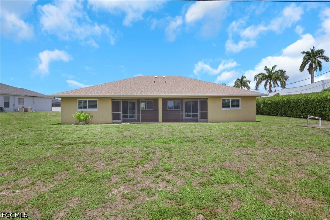 22/ 24 NW 15th Place