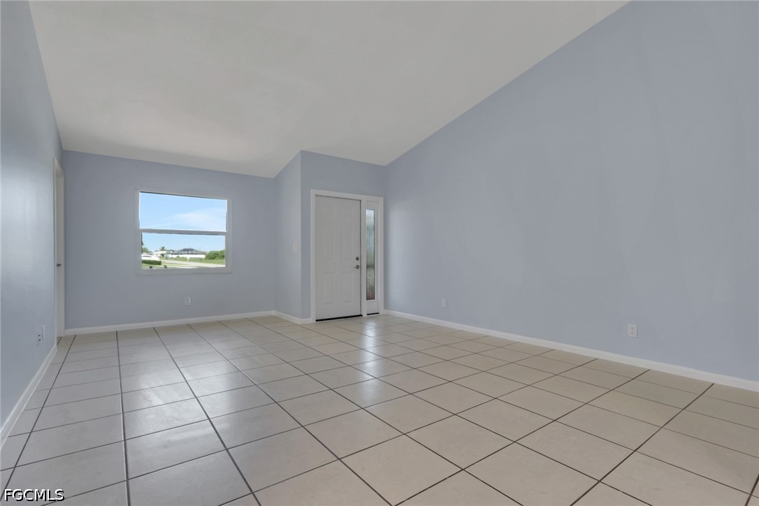22/ 24 NW 15th Place