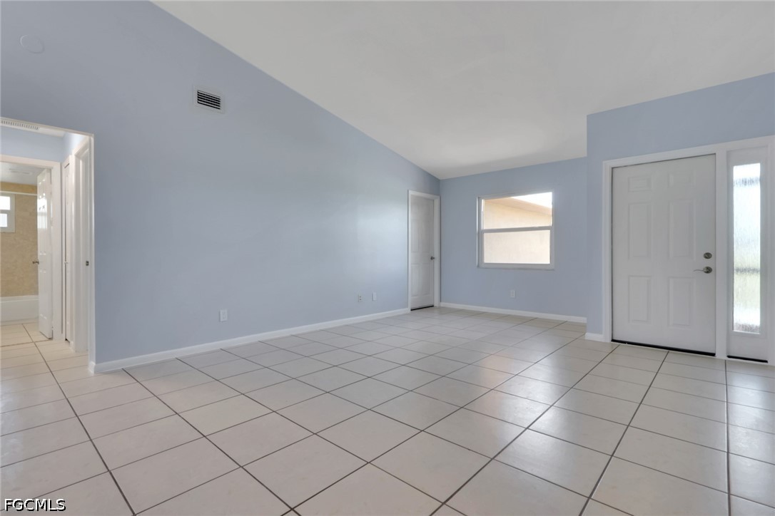 22/ 24 NW 15th Place