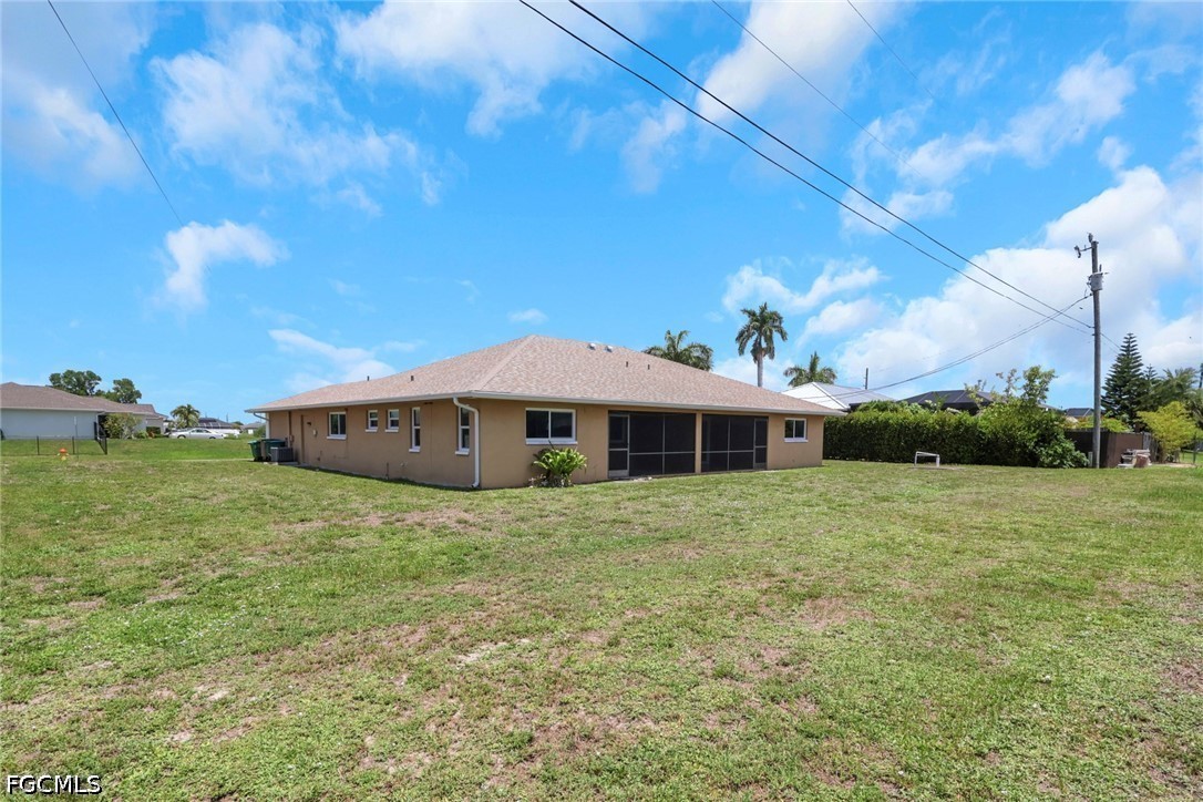 22/ 24 NW 15th Place