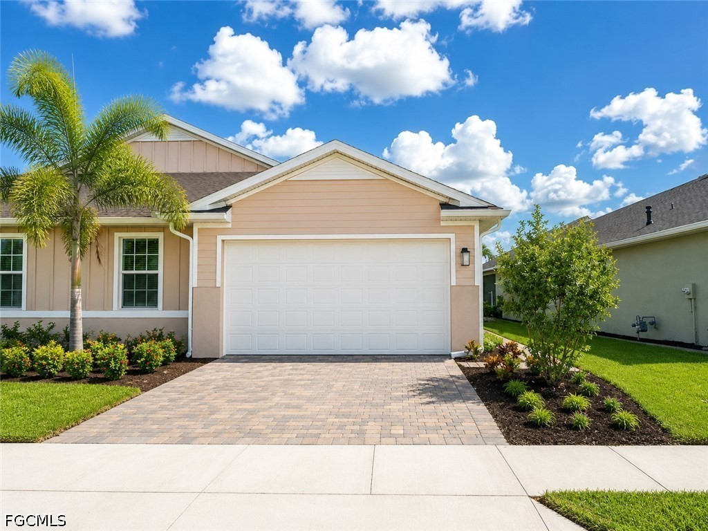 43860  Blue Heron Lane