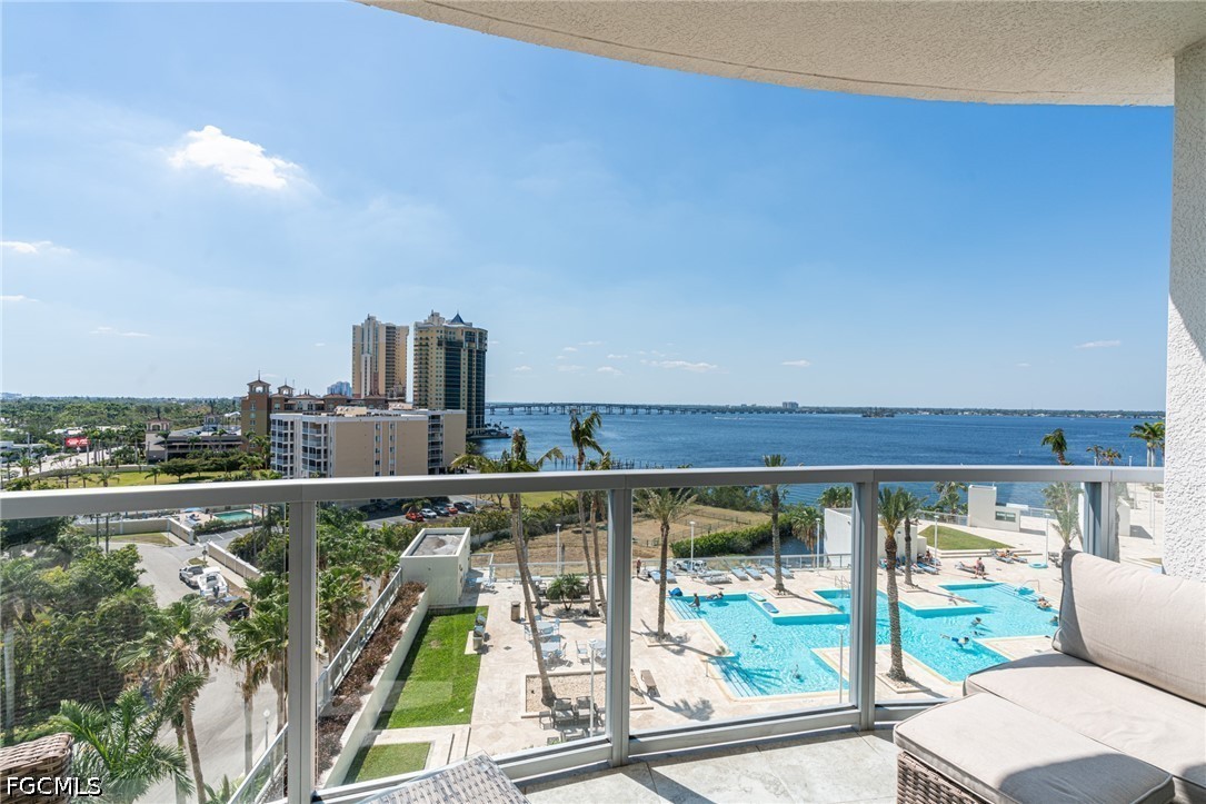 3000 Oasis Grand Boulevard, Apt 801