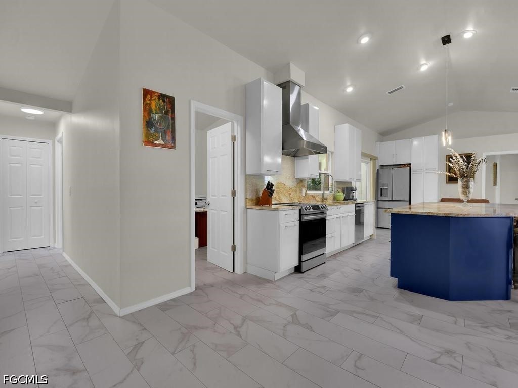 206 SE 28th Terrace