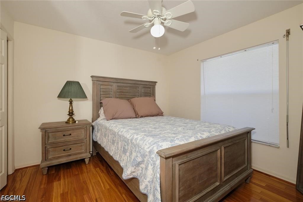 5507 SW 14th Place
