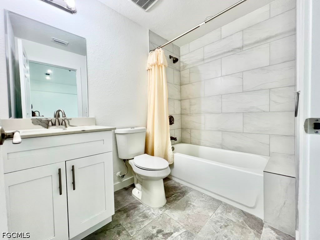4622 SW 7th Place