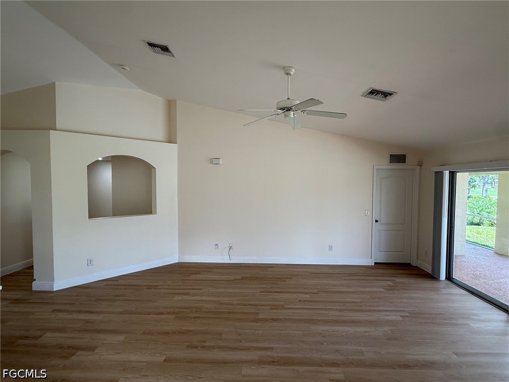 1402 SW 16th Terrace