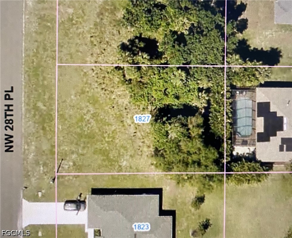 1827 NW 28th Place
