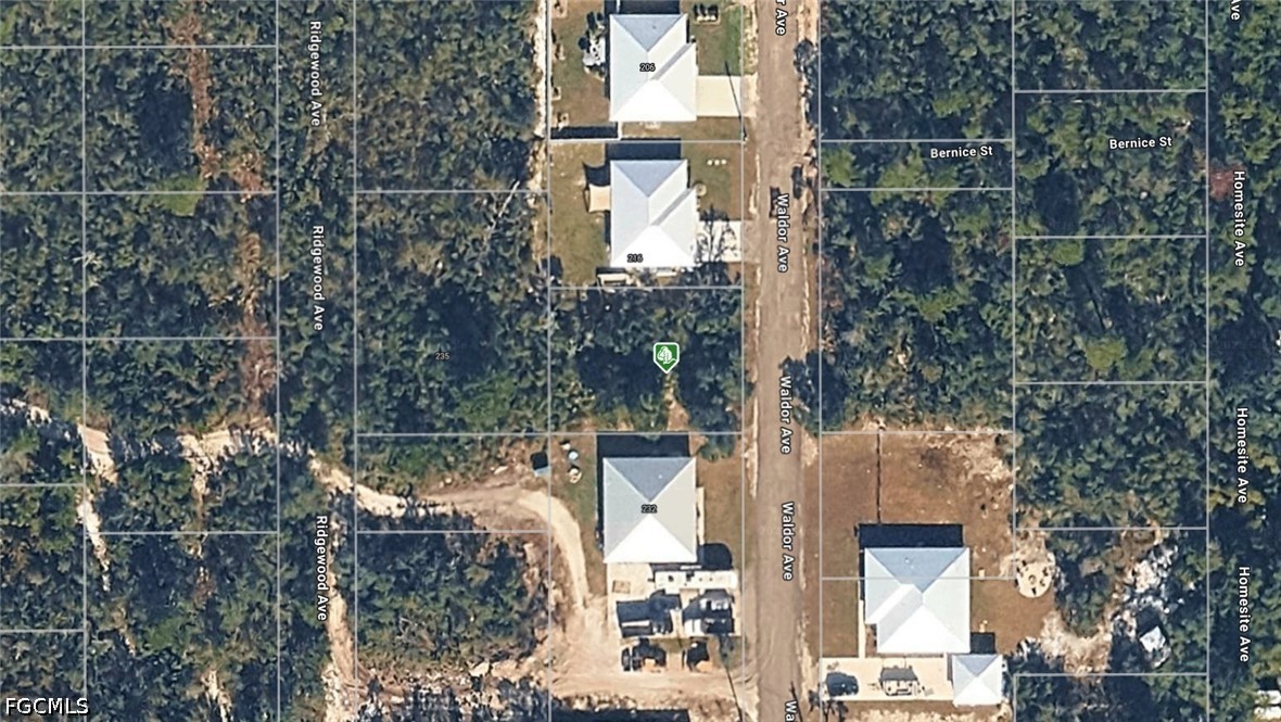 8009-06-04-0470 Waldor Avenue