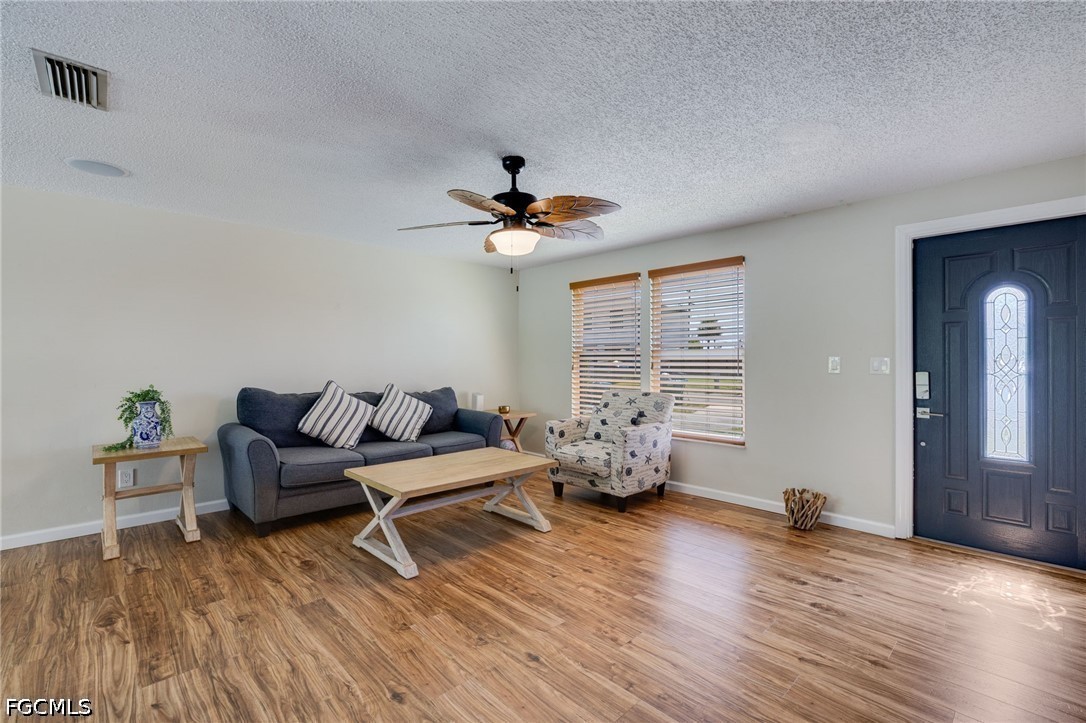 2204 NE 15th Place